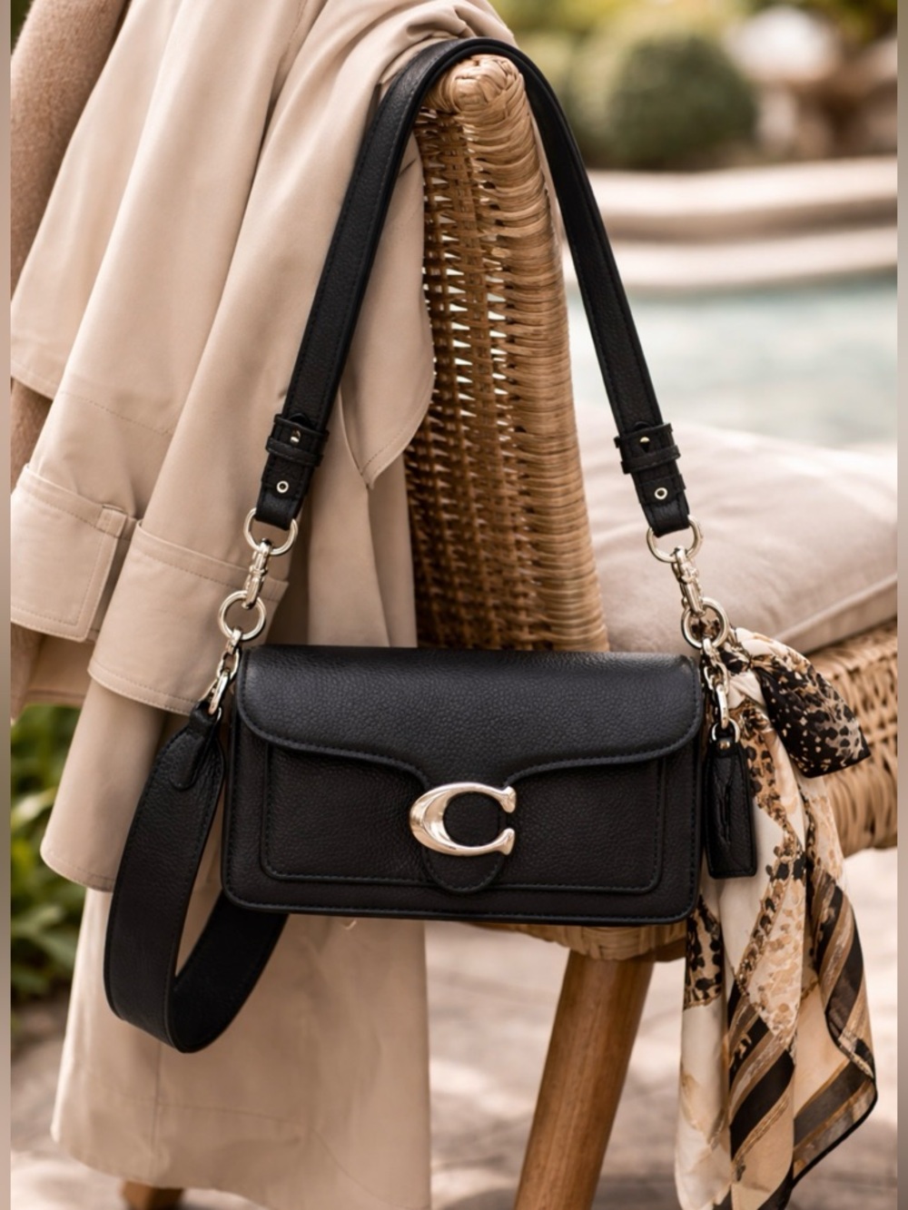 COACH POLISHED PEBBLE LEATHER ADJUSTABLE BAG STRAP BLACK SILVER